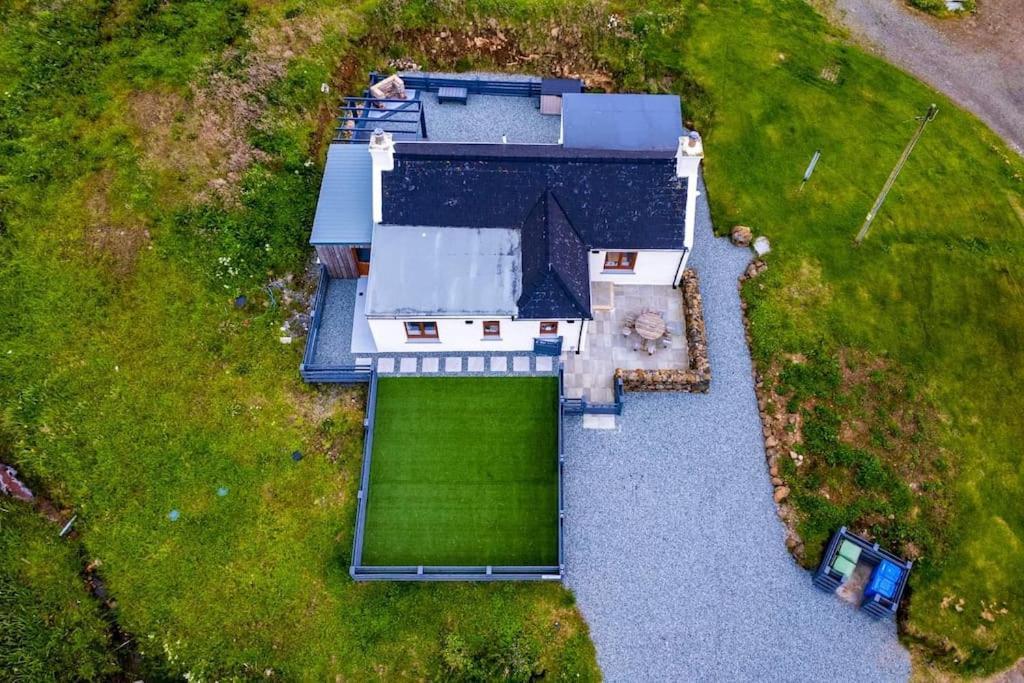 No. 6 - The Little House That Gives You A Hug Trumpan Exterior foto