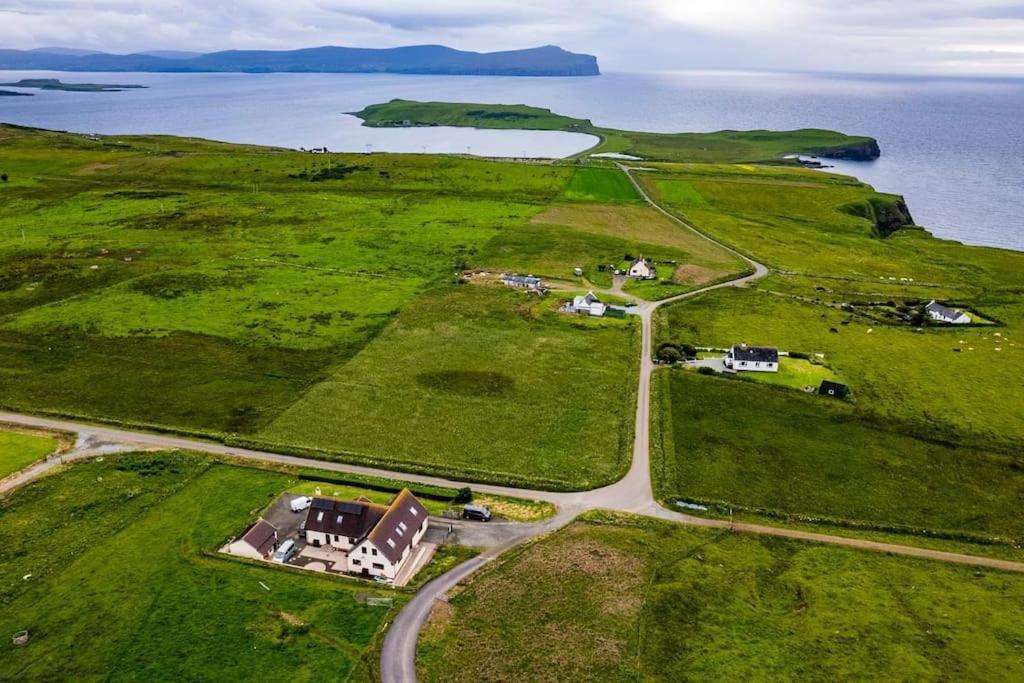 No. 6 - The Little House That Gives You A Hug Trumpan Exterior foto